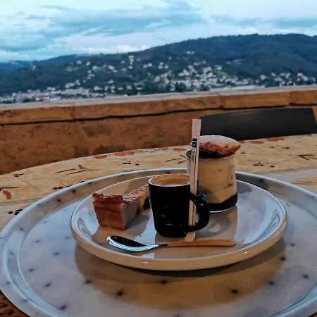 Le Sénéchal Couette-café Villefranche-de-Rouergue
